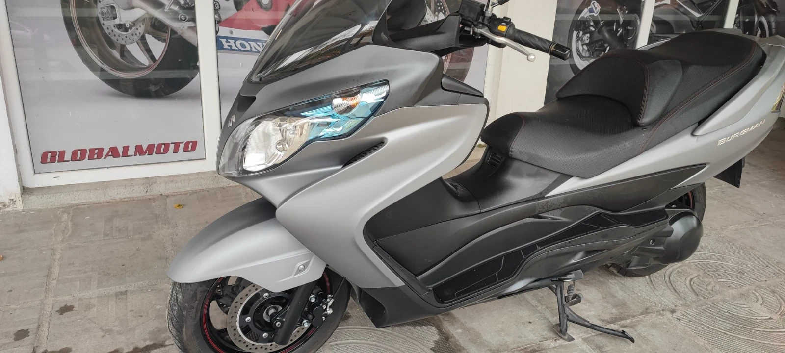 Suzuki Burgman 19000км - изображение 2