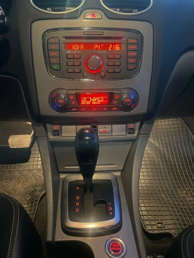 Ford Focus 2.0 i, снимка 9
