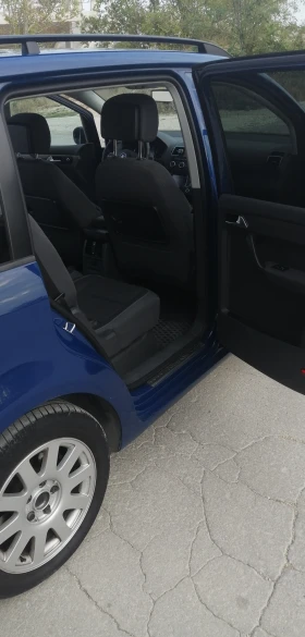 VW Touran 1.4 TSI МЕТАН, снимка 11