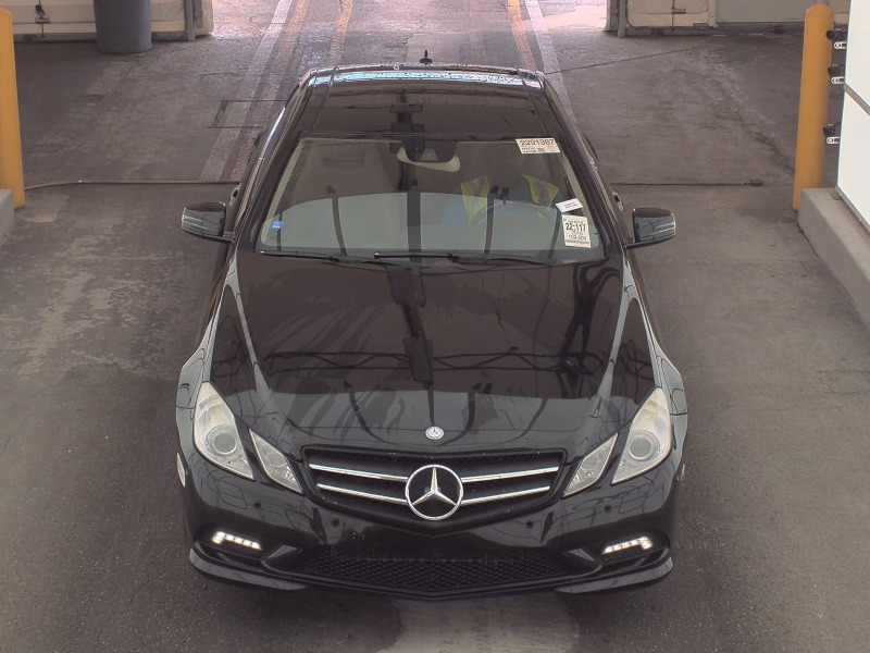 Mercedes-Benz E 500 перфектен за газ* подгрев* камера* oбдух* харман* , снимка 3 - Автомобили и джипове - 46308744