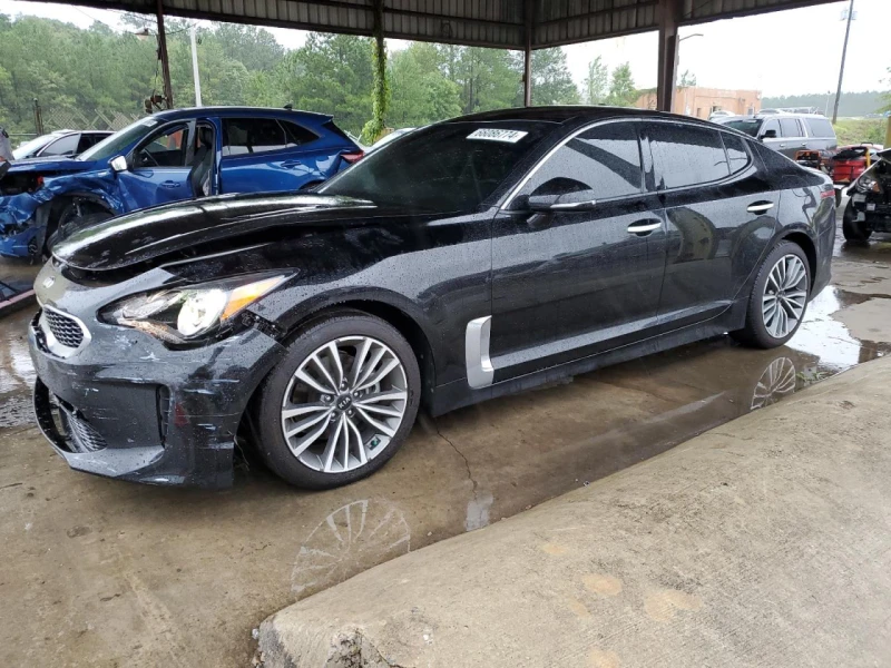 Kia Stinger RWD 2.0L 255кс, снимка 1 - Автомобили и джипове - 47506141