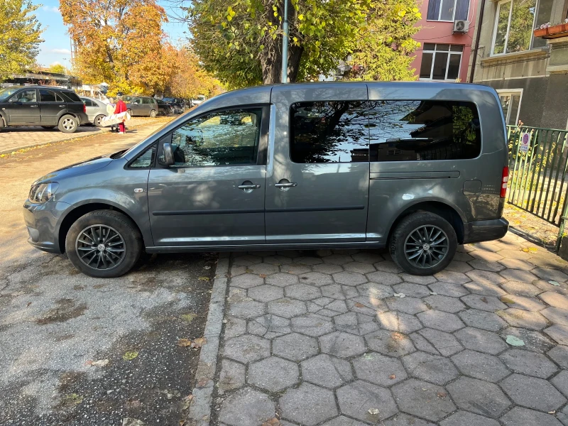 VW Caddy 2.0 maxi фабричен метан 7 места, снимка 9 - Автомобили и джипове - 48013344