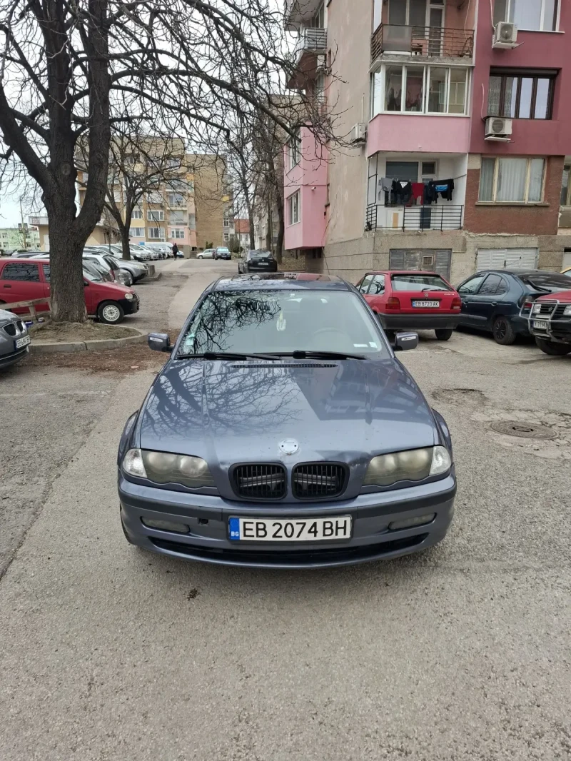 BMW 320, снимка 1 - Автомобили и джипове - 49465093