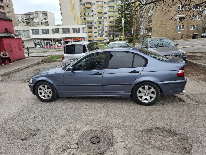 BMW 320, снимка 14 - Автомобили и джипове - 49465093