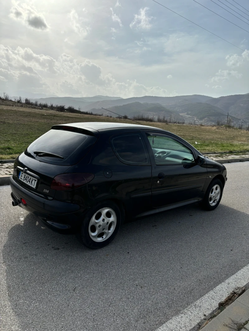 Peugeot 206 1.4i, снимка 3 - Автомобили и джипове - 49486931