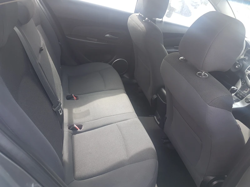 Chevrolet Cruze 1.8 i GPL 141кс, снимка 12 - Автомобили и джипове - 49939156