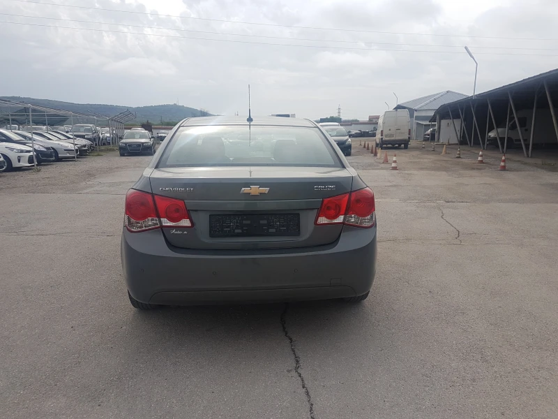 Chevrolet Cruze 1.8 i GPL 141кс, снимка 6 - Автомобили и джипове - 49939156