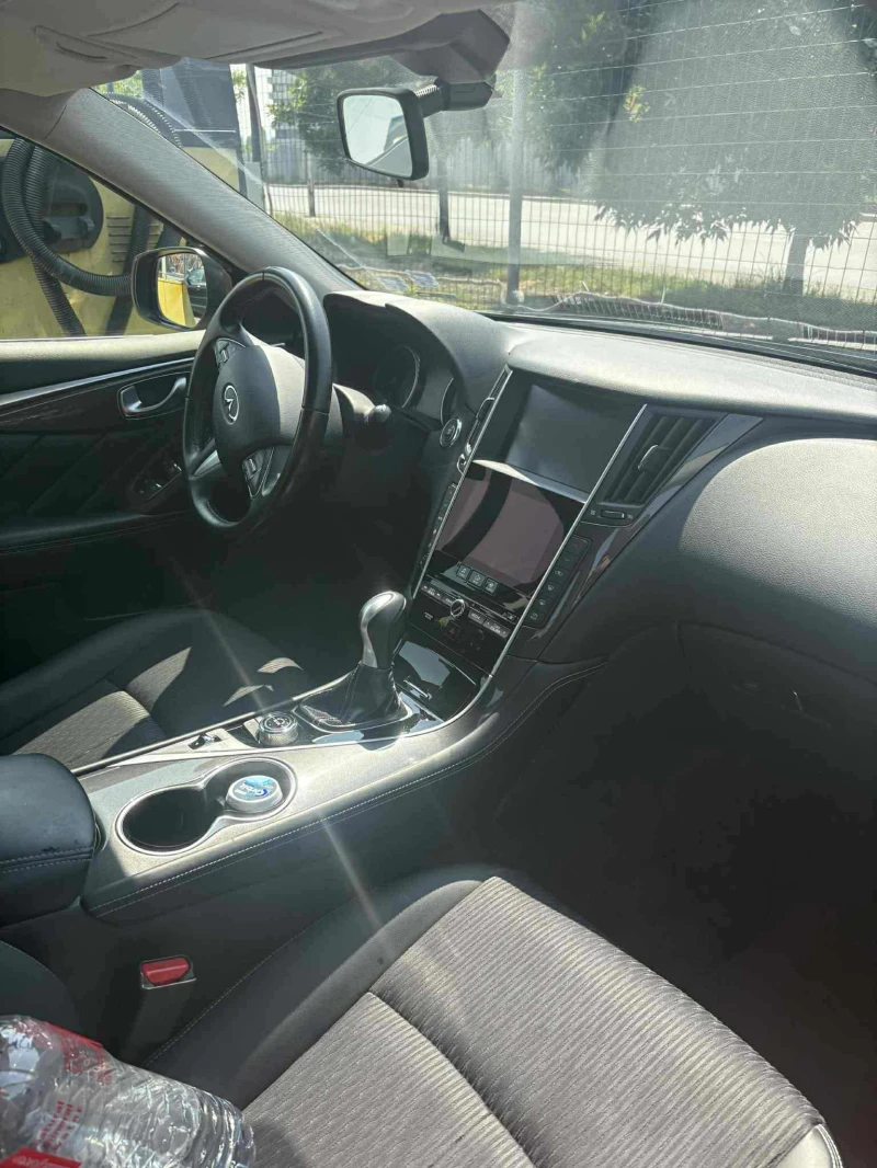 Infiniti Q50 2.2, снимка 3 - Автомобили и джипове - 52092802