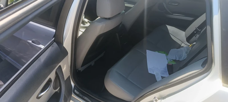 BMW 320, снимка 7 - Автомобили и джипове - 53128237