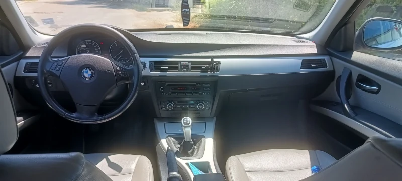 BMW 320, снимка 6 - Автомобили и джипове - 53128237