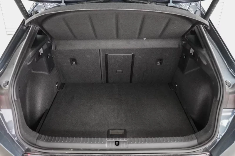 Cupra Formentor 2.0TSI/VZ/333HP/4X4/DSG/ACC/CARPLAY/KLESS/LED/843f, снимка 5 - Автомобили и джипове - 52077908