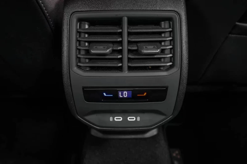 Cupra Formentor 2.0TSI/VZ/333HP/4X4/DSG/ACC/CARPLAY/KLESS/LED/843f, снимка 16 - Автомобили и джипове - 52077908