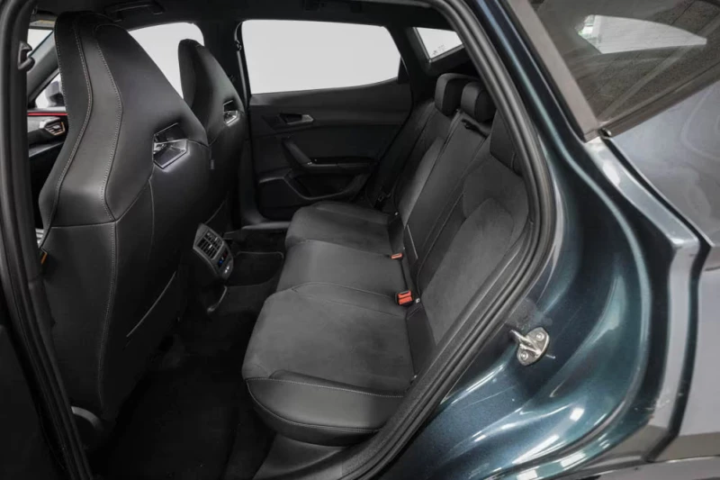 Cupra Formentor 2.0TSI/VZ/333HP/4X4/DSG/ACC/CARPLAY/KLESS/LED/843f, снимка 15 - Автомобили и джипове - 52077908