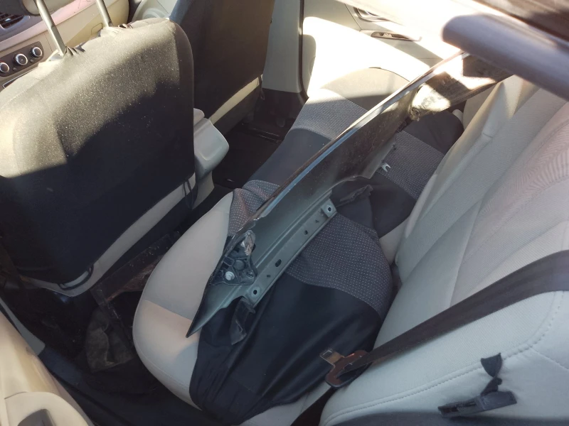 Renault Fluence 1.5dci, снимка 4 - Автомобили и джипове - 52446177