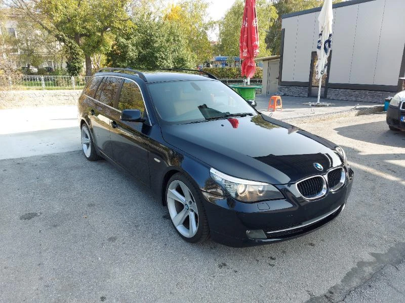 BMW 520 Фейслифт , снимка 1 - Автомобили и джипове - 37973486