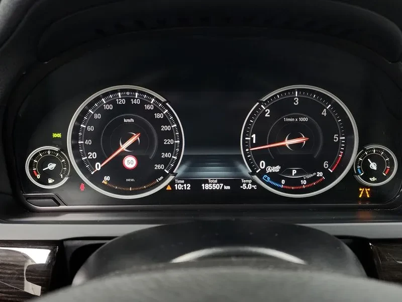 BMW 730 xDrive, снимка 8 - Автомобили и джипове - 55349339
