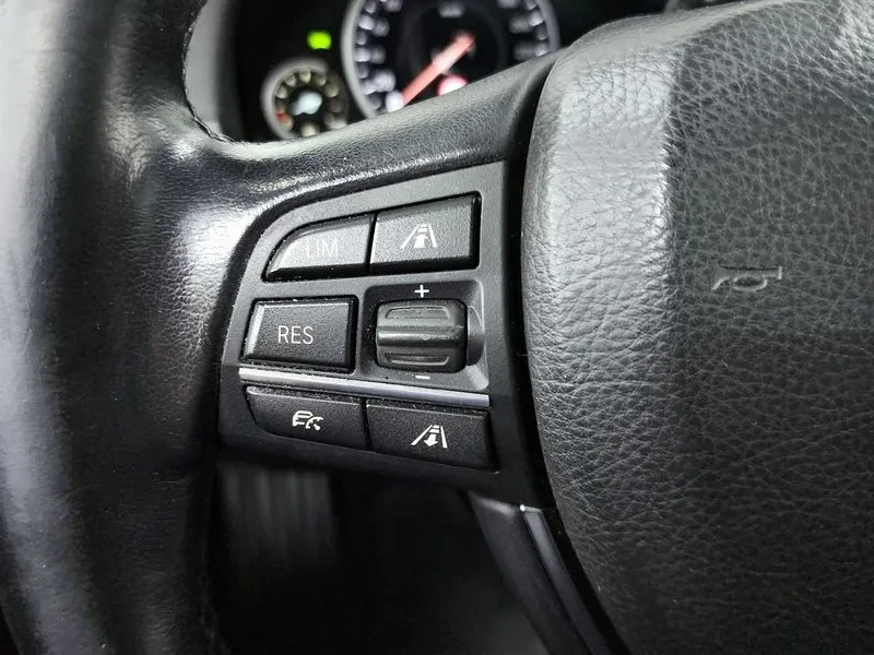 BMW 730 xDrive, снимка 16 - Автомобили и джипове - 55349339
