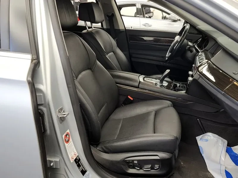 BMW 730 xDrive, снимка 11 - Автомобили и джипове - 55349339