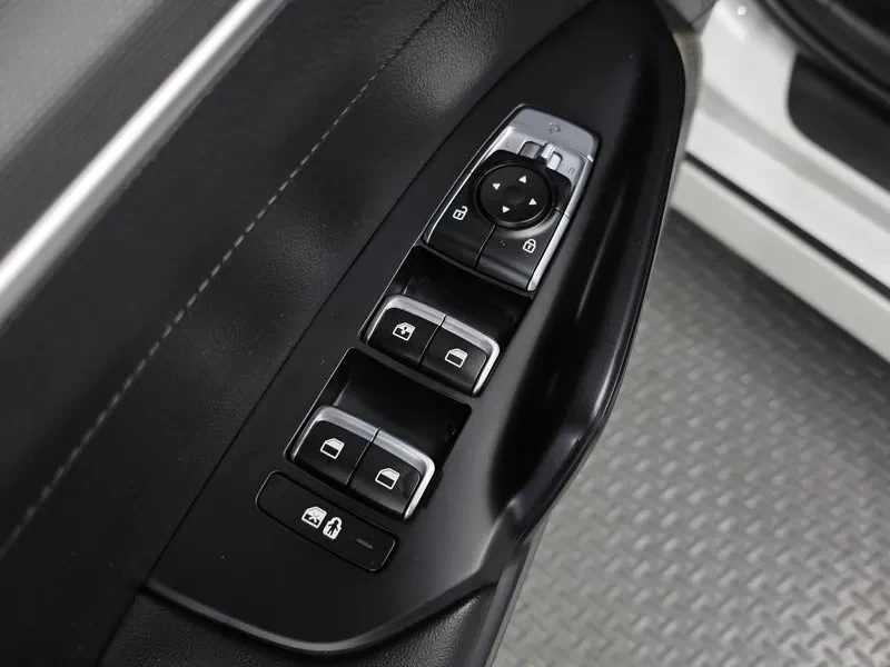 Kia K5 2.0 Lpi Standard, снимка 11 - Автомобили и джипове - 55834268