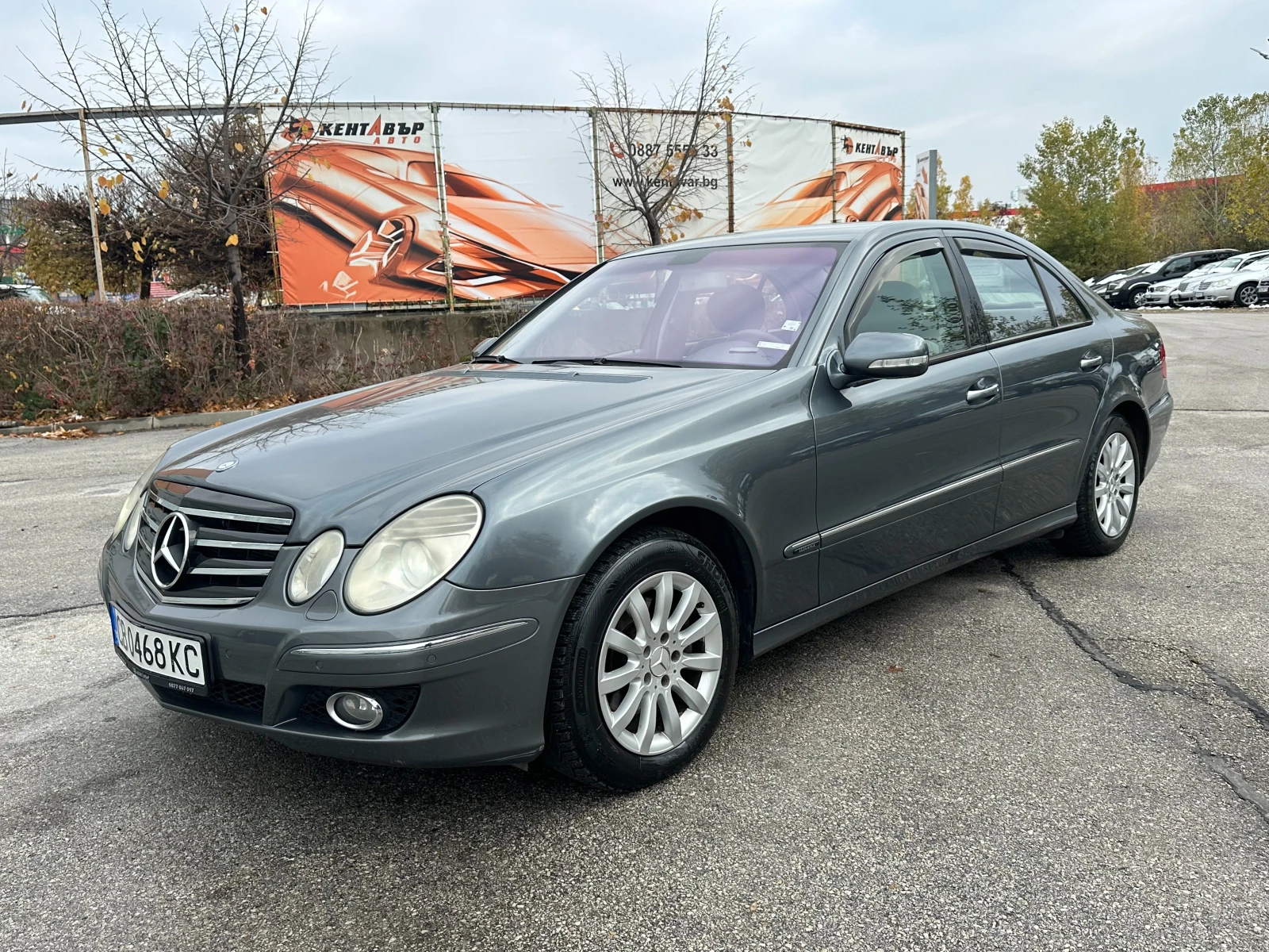 Mercedes-Benz E 200 i Фабричен метан/Facelift - [1] 