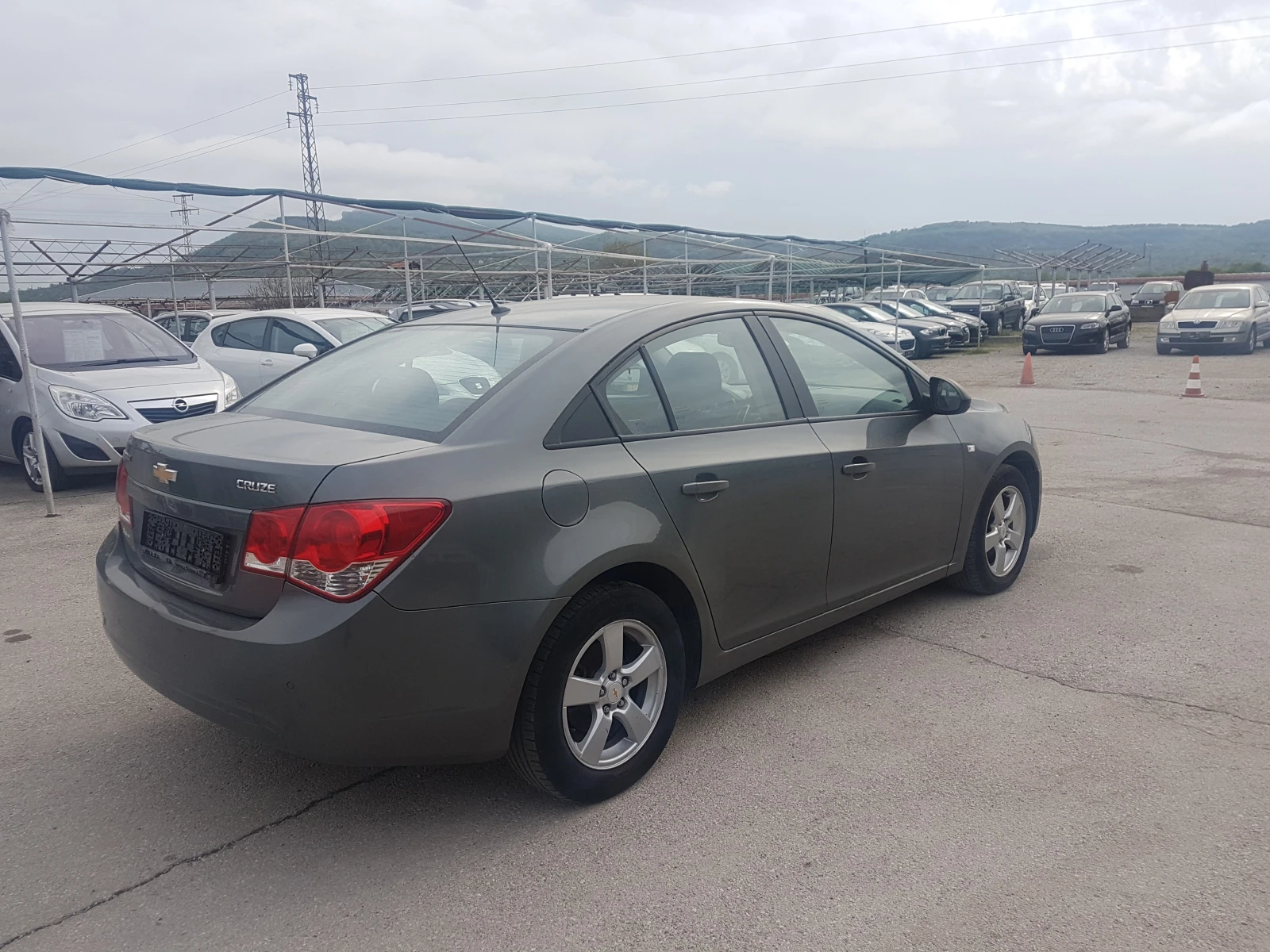 Chevrolet Cruze 1.8 i GPL 141кс - изображение 5