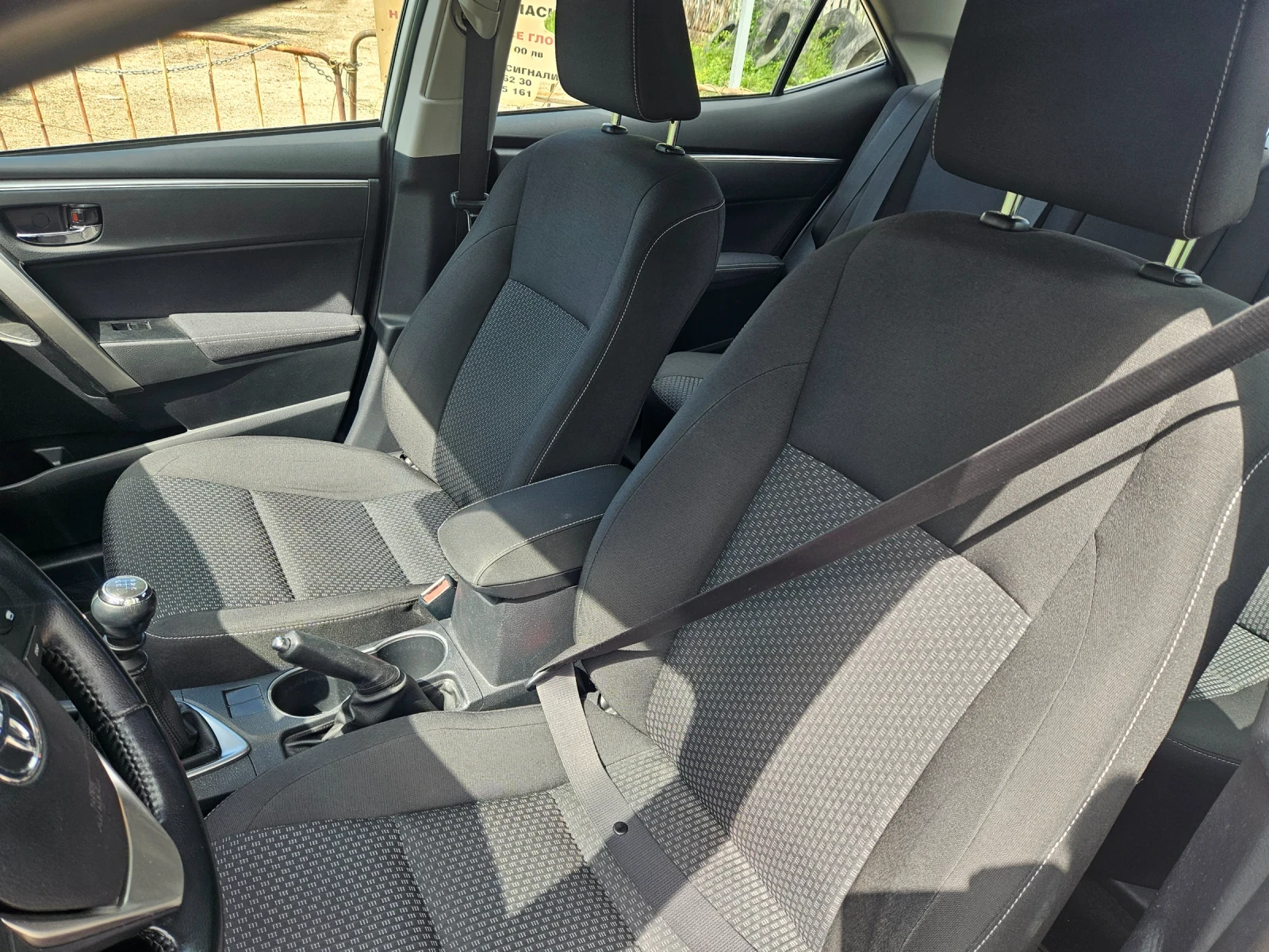 Toyota Corolla 1.6 132 к.с. Евро6 | Mobile.bg — изображение 12