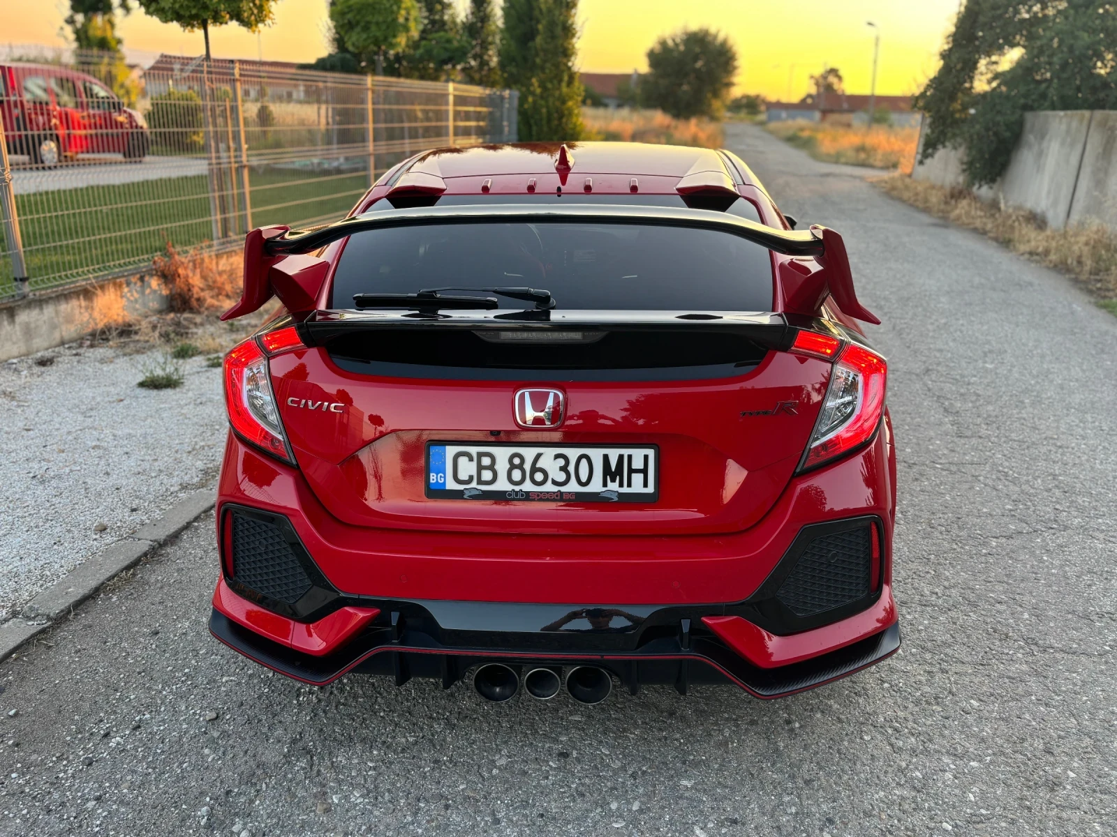 Honda Civic TYPE R GT  - изображение 4
