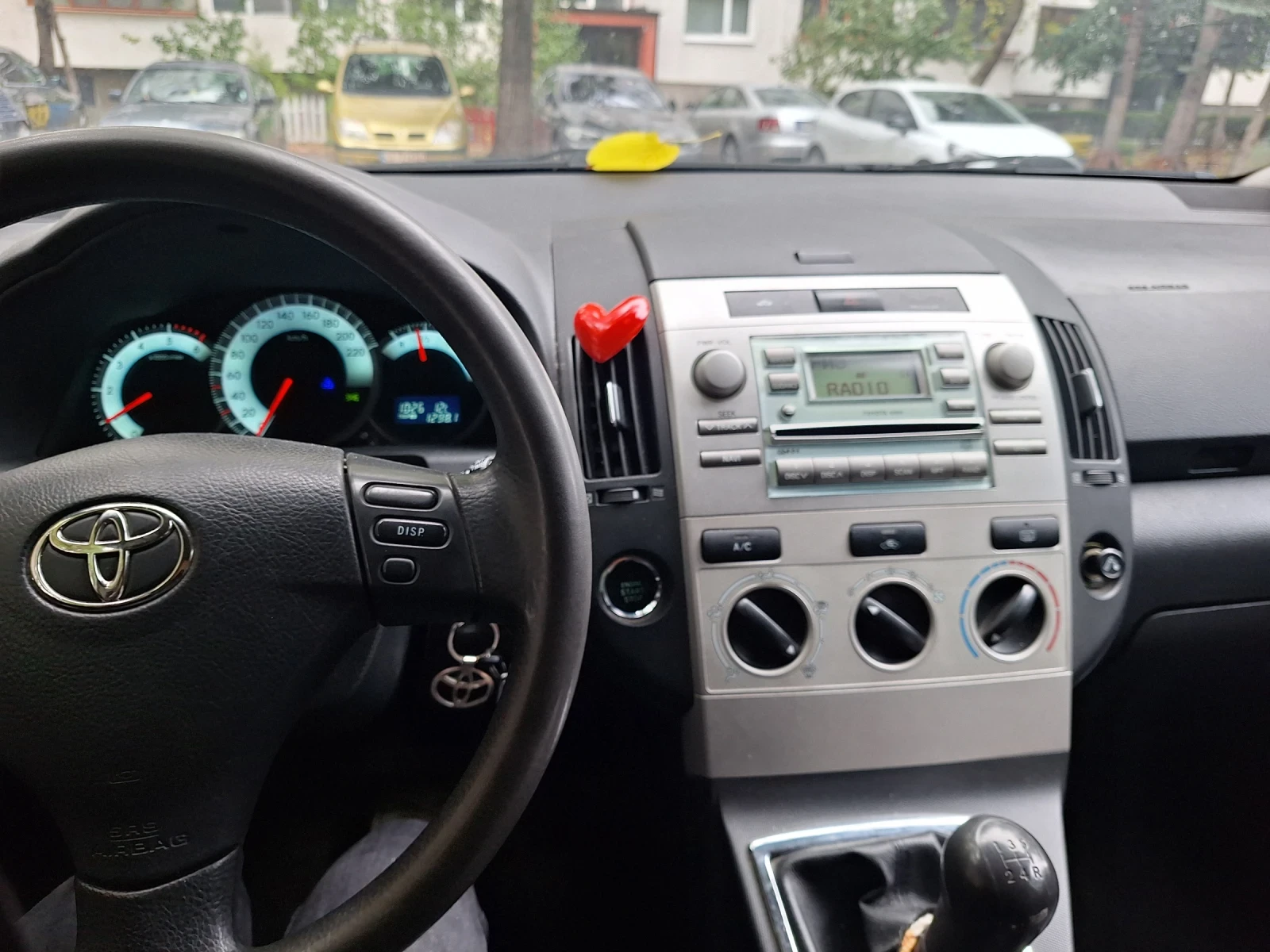Toyota Corolla verso  - изображение 5