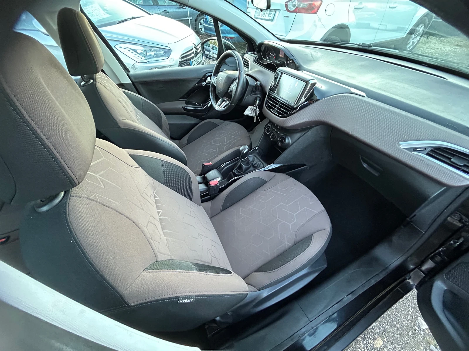 Peugeot 2008 1.4HDi/EURO 5B/LED/173000KM | Mobile.bg   11