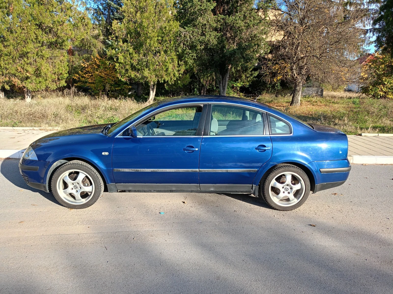 VW Passat 1.9 | Mobile.bg   3