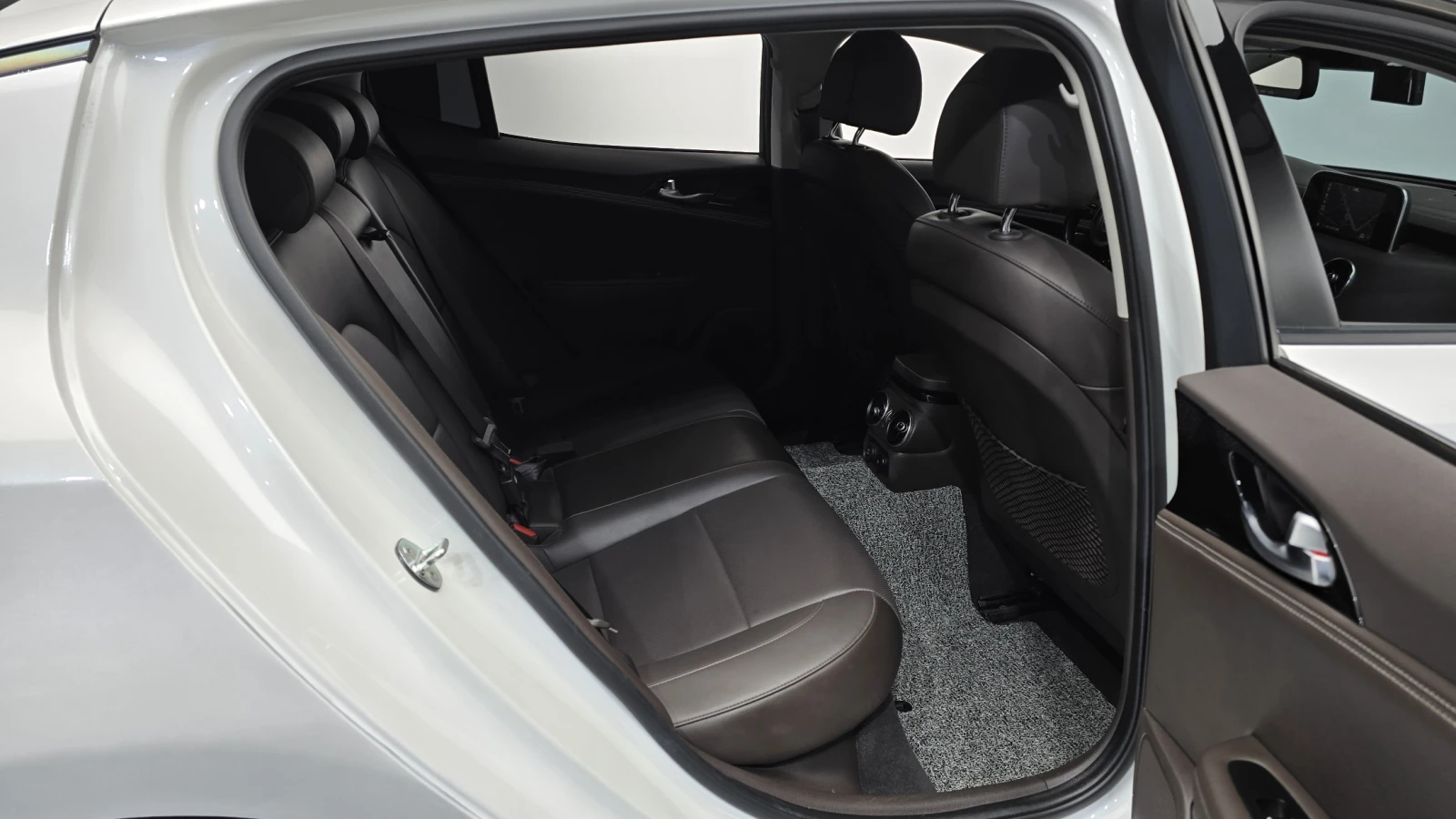 Kia Stinger 2.0T 2WD PRIME | Mobile.bg   11