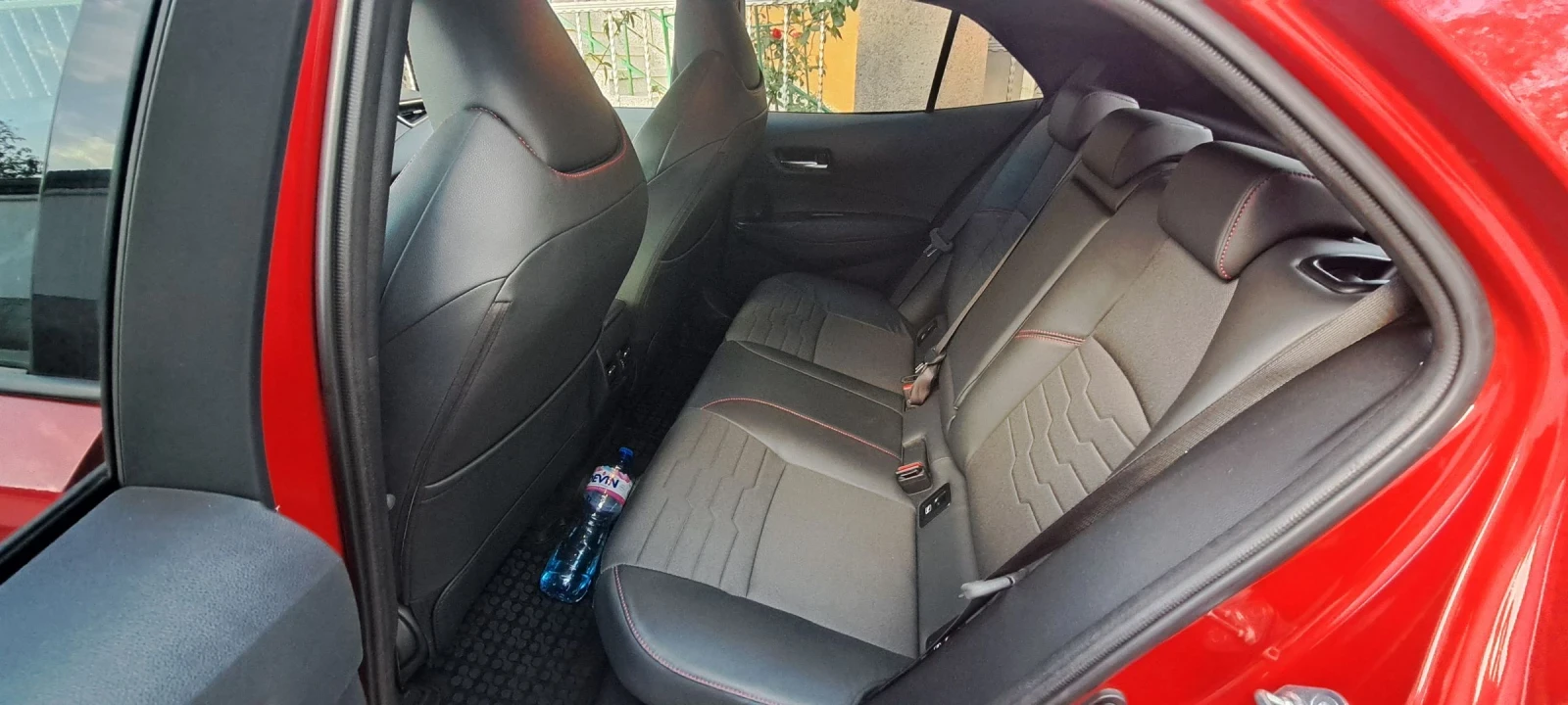 Toyota Corolla HIBRID LUXURY - изображение 7