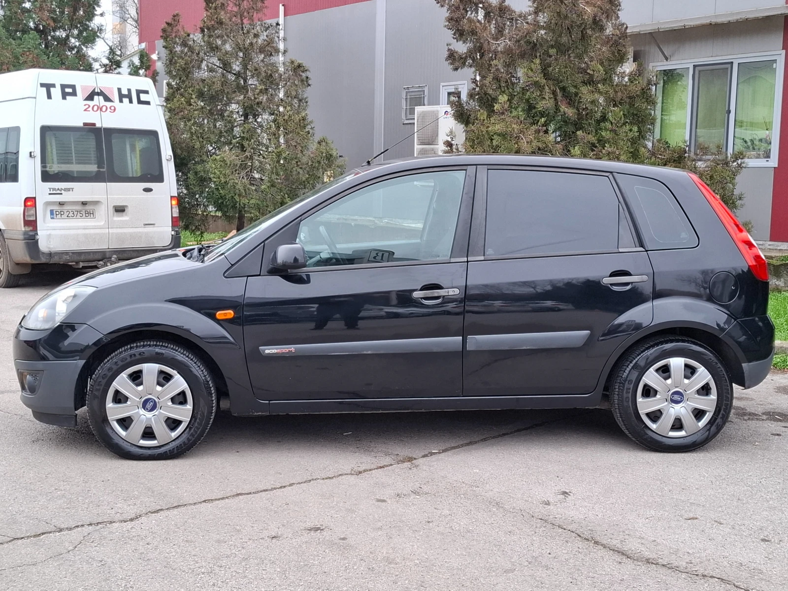 Ford Fiesta 1.25i * EURO 4 * КЛИМАТИК * ЛИЗИНГ *  - изображение 6