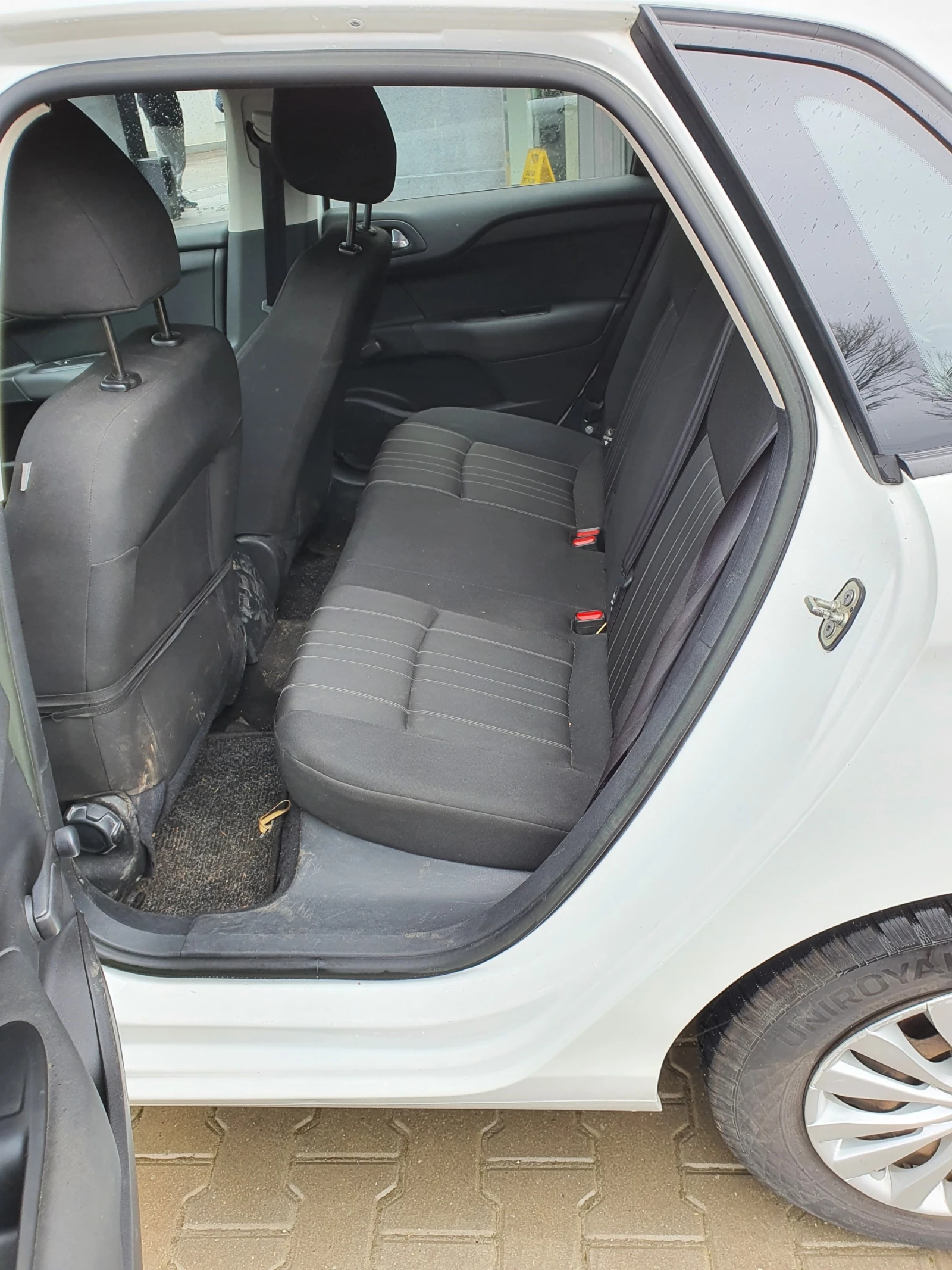 Citroen C4 1.6 HDI - изображение 8