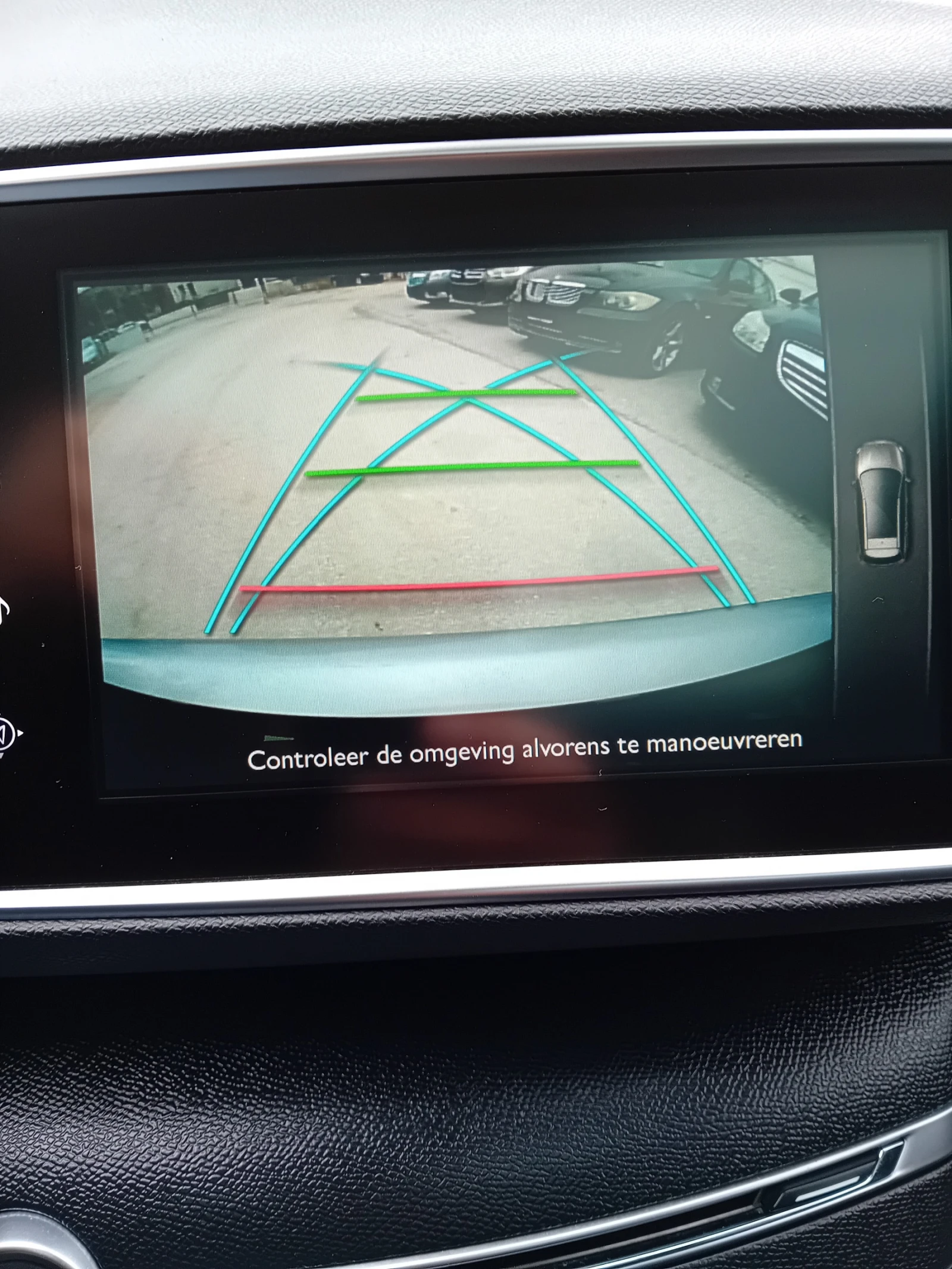 Peugeot 308 1.6HDI NAVI/KAMERA EURO 6, снимка 12 - Автомобили и джипове - 54001773