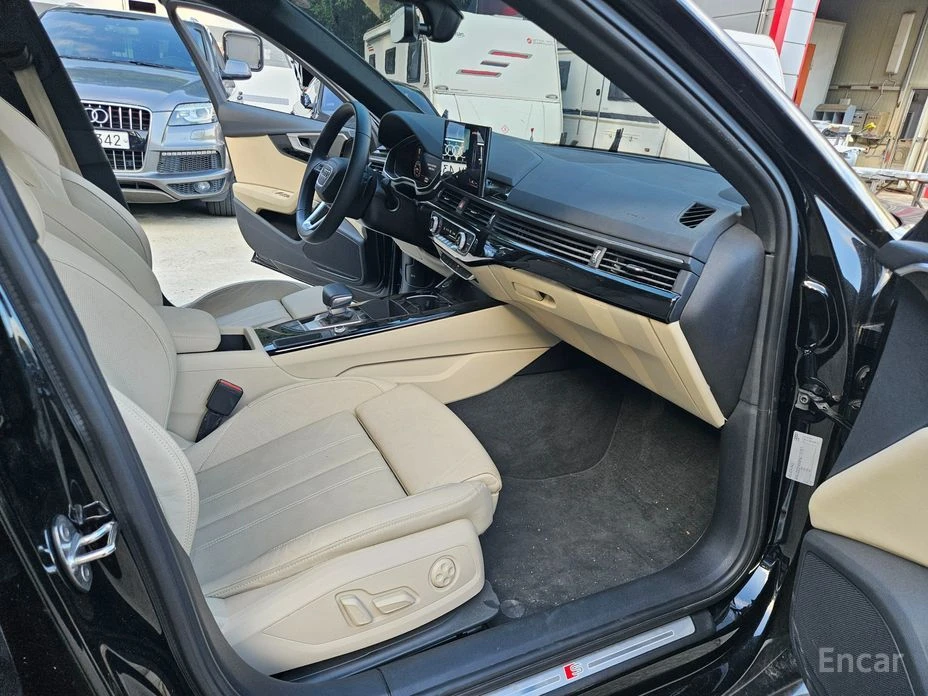 Audi A4 40 TFSI Premium* DISTRONIC* ПОДГРЕВ* ОБДУХВАНЕ* , снимка 9 - Автомобили и джипове - 54021350