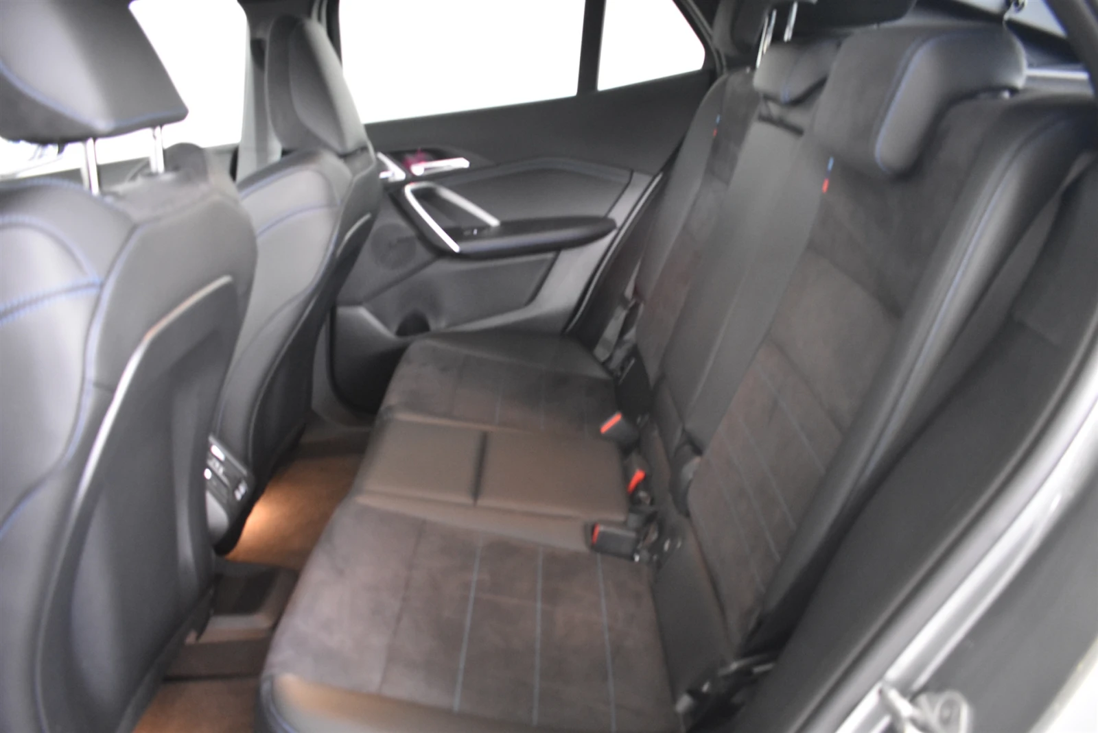 BMW iX2 xDrive30 | Mobile.bg � ����������� 8