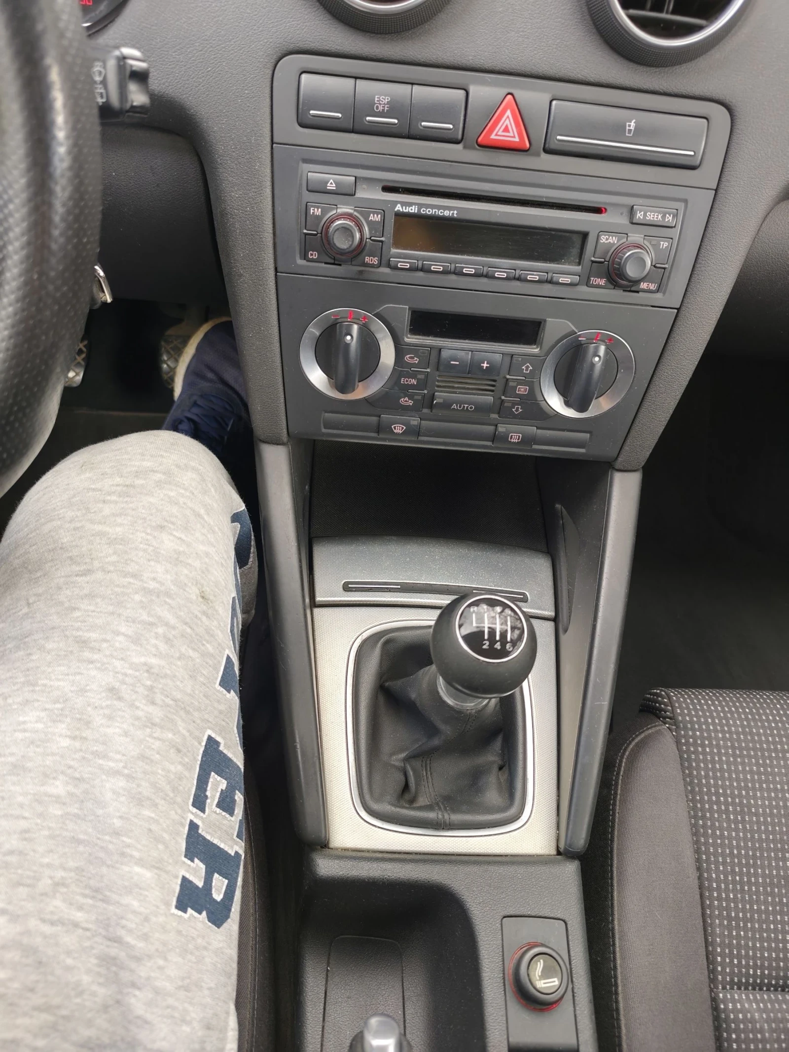 Audi A3 Sportback 2.0TDI 140k.c. Запазена и Здрава, снимка 14 - Автомобили и джипове - 54289867