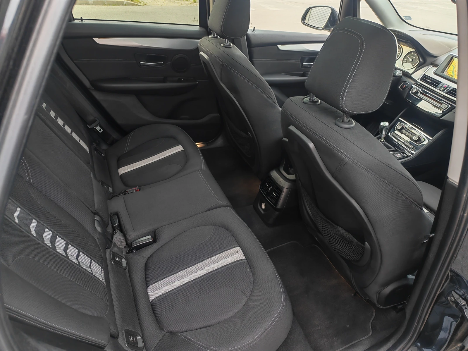 BMW 2 Active Tourer 2.0D-НАВИГАЦИЯ, снимка 13 - Автомобили и джипове - 54874137