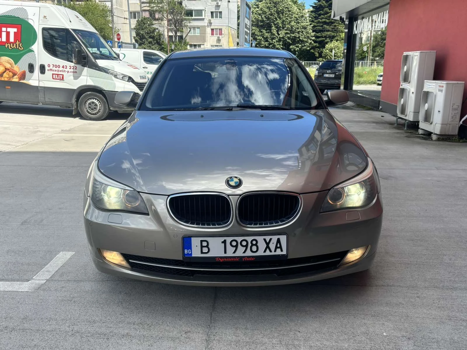 BMW 520 Face Lift , снимка 2 - Автомобили и джипове - 54914460