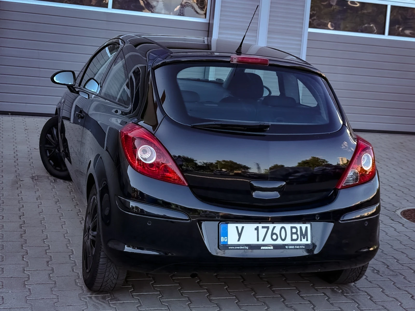 Opel Corsa 1.2* КЛИМА* РЕГИСТРИРАНА* ОБСЛУЖЕНА, снимка 4 - Автомобили и джипове - 54990889