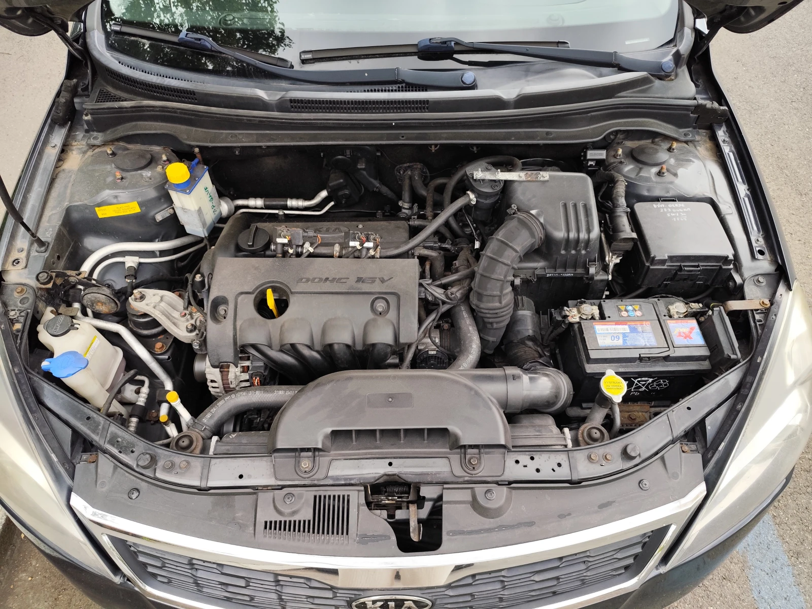 Kia Ceed 1.6 LPG, снимка 14 - Автомобили и джипове - 55574311
