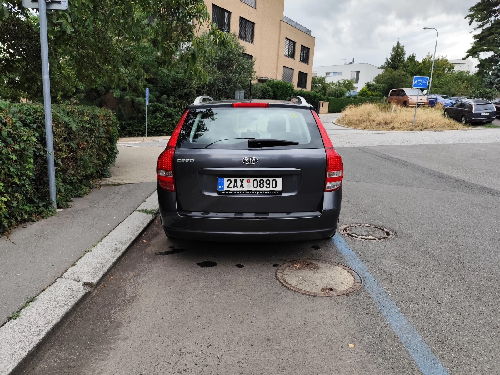 Kia Ceed 1.6 LPG, снимка 6 - Автомобили и джипове - 55574311