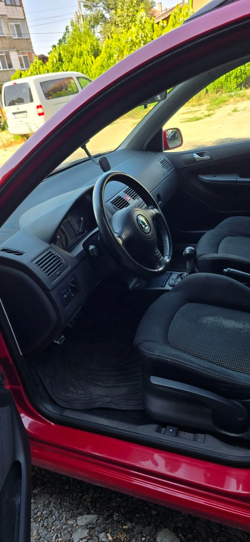Skoda Fabia 1.4i, VRS, снимка 9 - Автомобили и джипове - 55663320