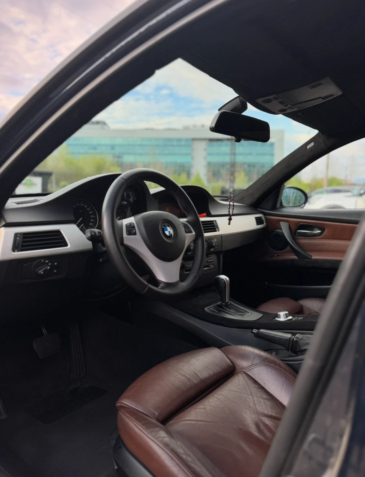 BMW 320, снимка 7 - Автомобили и джипове - 55852971