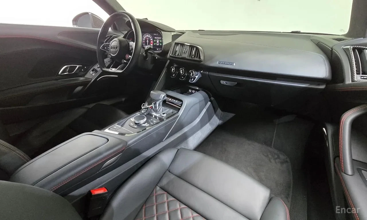 Audi R8 5.2 V10 Performance Coupe, снимка 7 - Автомобили и джипове - 56042061