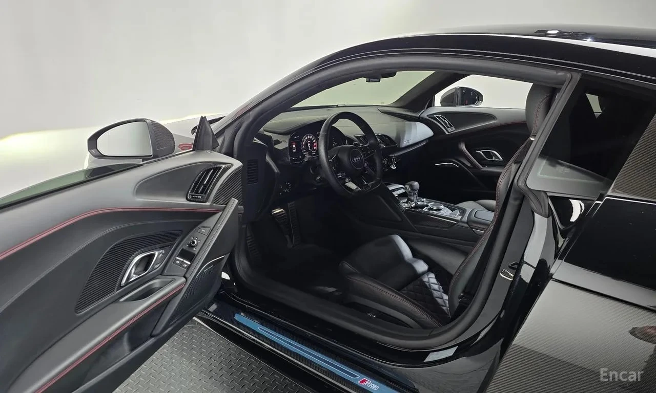 Audi R8 5.2 V10 Performance Coupe, снимка 10 - Автомобили и джипове - 56042061
