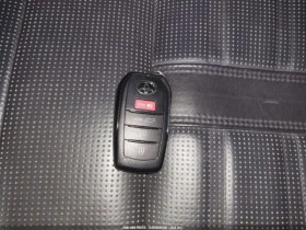 Toyota Sequoia SR5 4WD (Natl), снимка 15