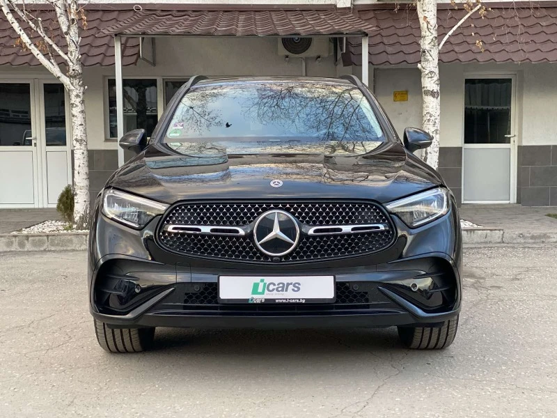 Mercedes-Benz GLC 300 AMG Line В Гаранция!, снимка 2 - Автомобили и джипове - 44976199