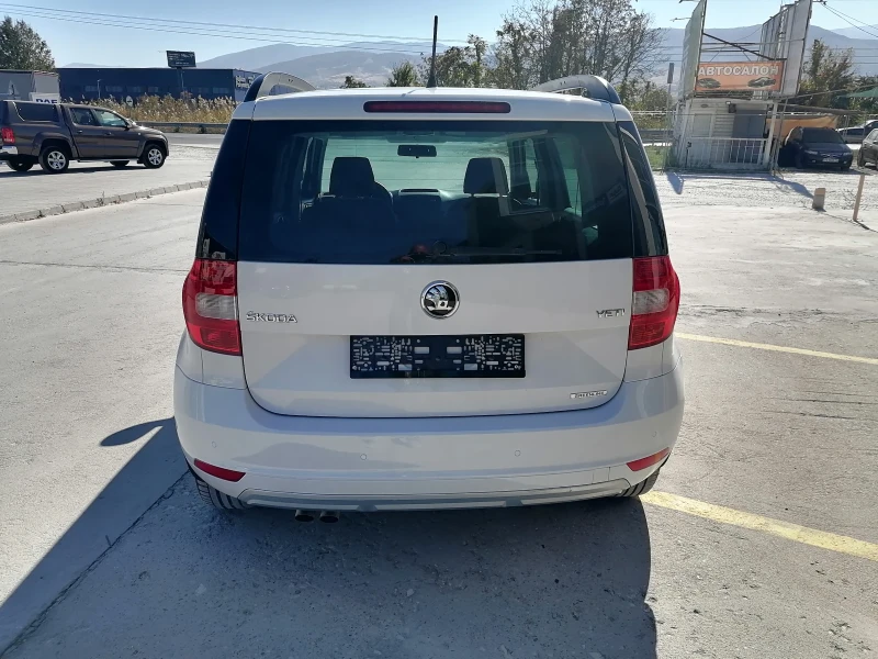 Skoda Yeti, снимка 5 - Автомобили и джипове - 47643765